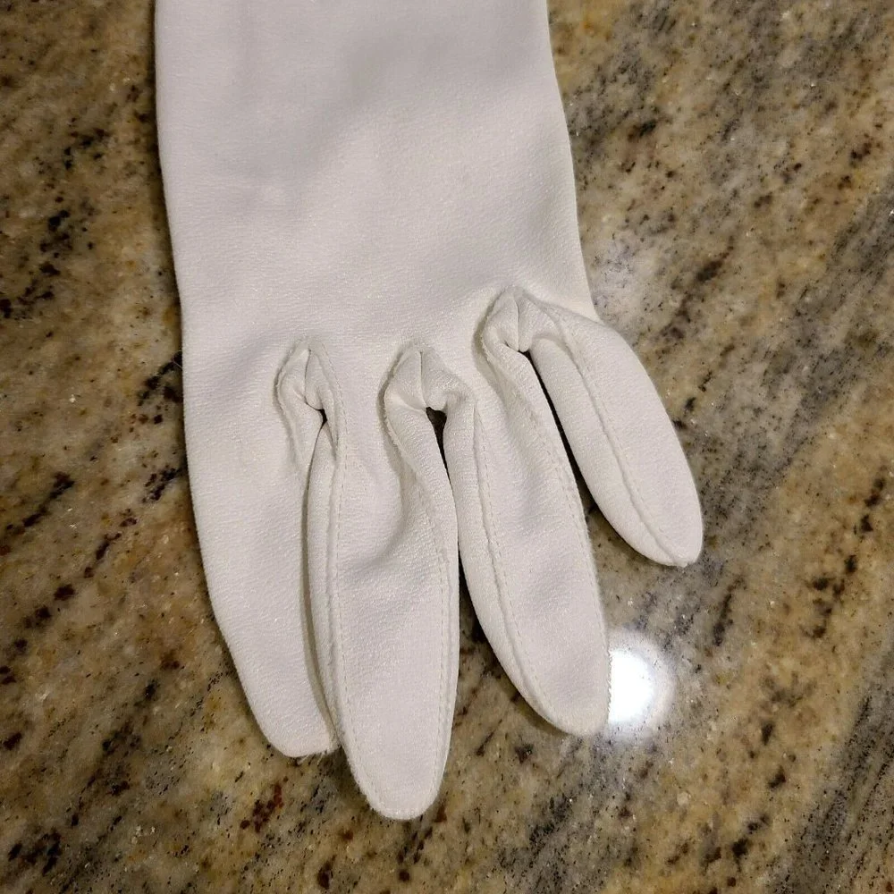Vintage White Crescendoe Crelon Nylon Gloves Size 7.5
